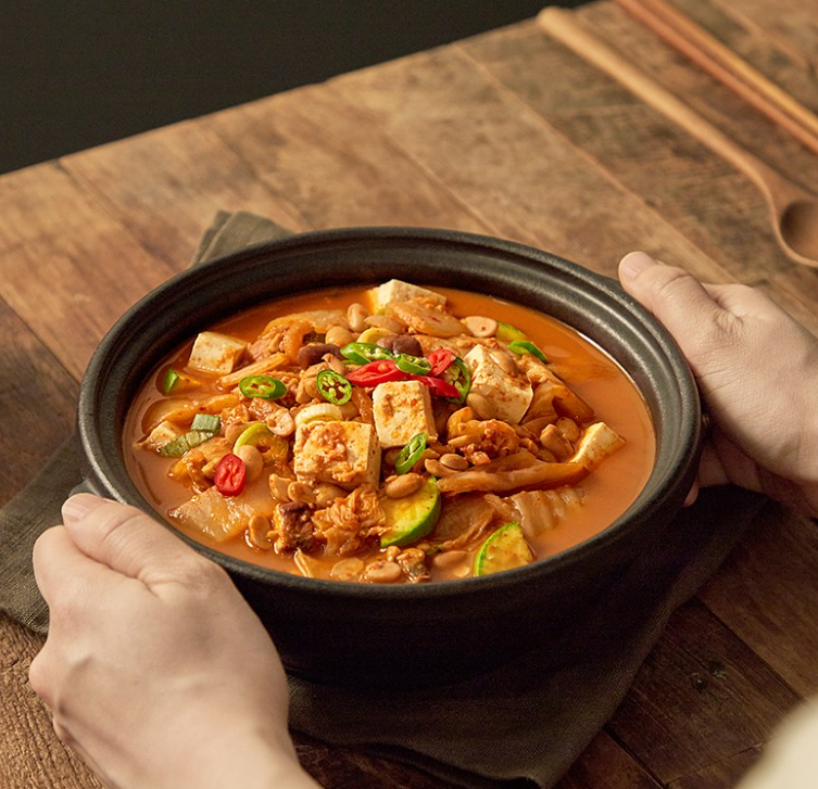 Traditional Korean Cheonggukjang (Fermented Soybean Paste) 500g 교하식품 두루메 청국장